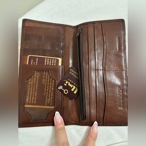 BNWT Umi Designs Vintage Leather Wallet